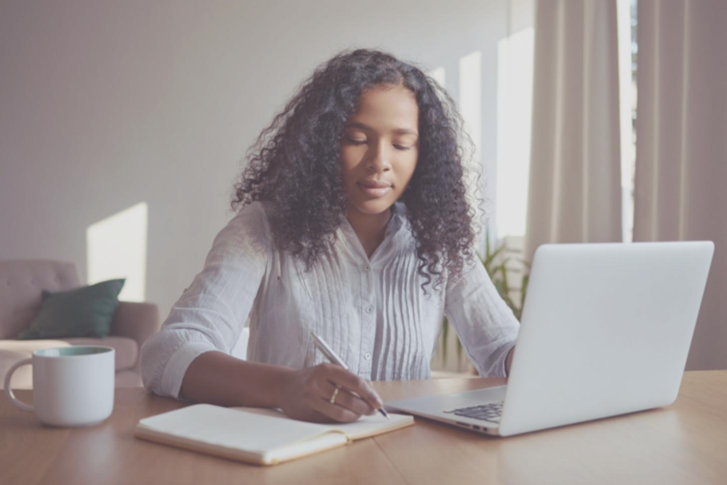 Strukturierte Finanzübersicht